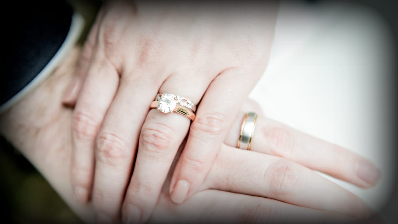 6xB2: The Wedding Where Everyone Lives